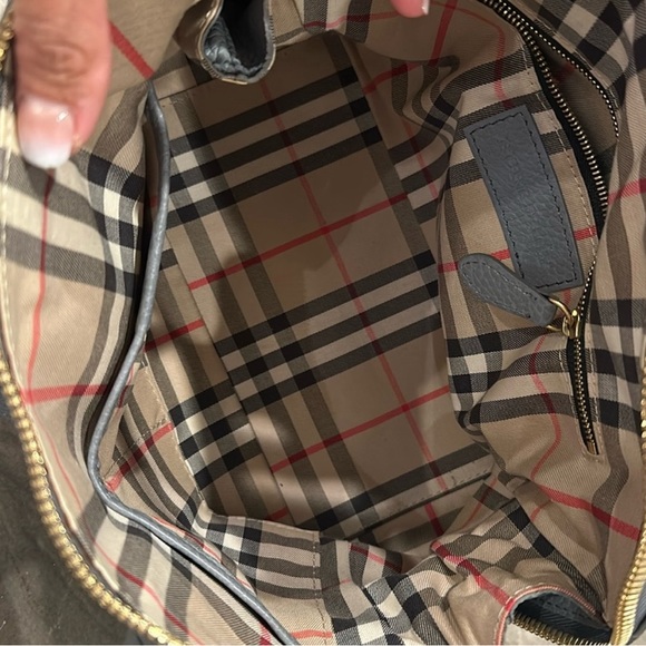 Authentic Burberry Bag - Picture 3 of 4